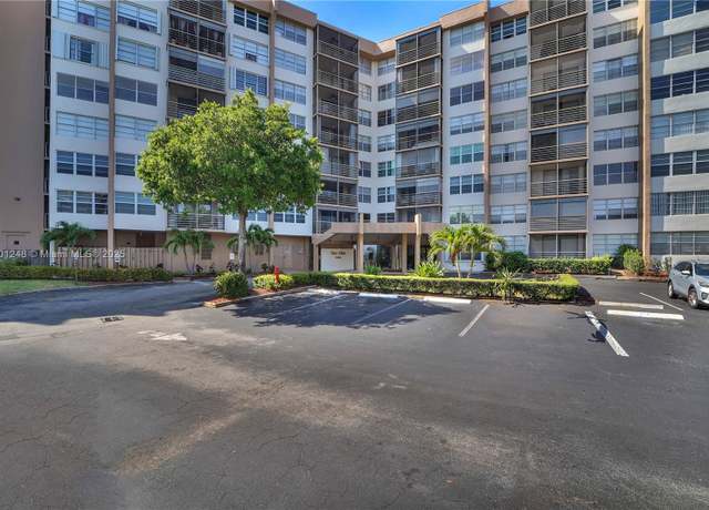 Property at 1000 Saint Charles Pl #418, Pembroke Pines, FL 33026, 2 beds, 2 baths