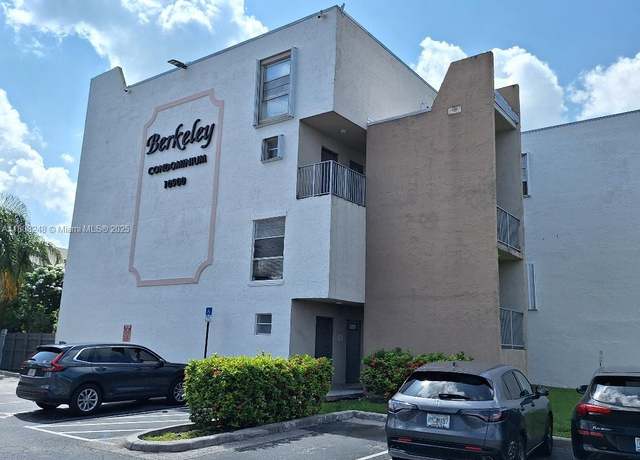 Property at 10900 SW 104th St #121, Miami, FL 33176, 2 beds, 1.5 baths