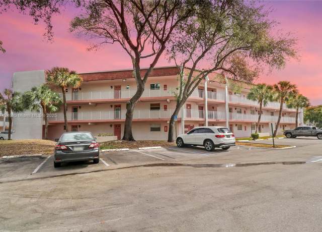 Property at 8004 Lagos De Campo Blvd Unit C-305, Tamarac, FL 33321, 2 beds, 2 baths