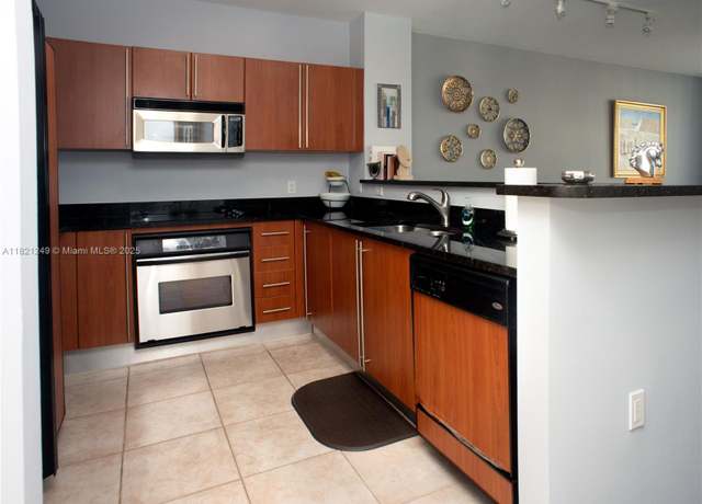 Property at Undisclosed address, West Palm Beach, FL 33401, 1 bed, 1 bath