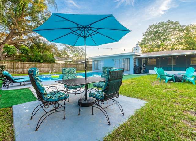 Property at 809 E Glen Oak, Clearwater, FL 33759, 3 beds, 2 baths