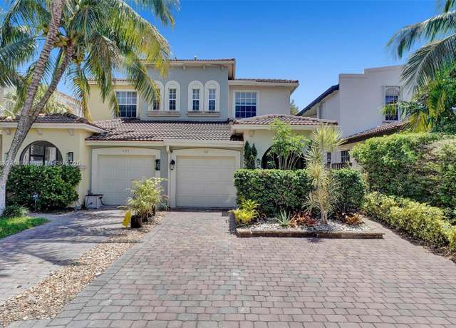 Property at 426 SW 9th St, Fort Lauderdale, FL 33315, 3 beds, 2 baths