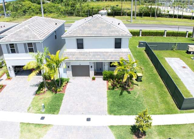 Property at 715 SE 17th Ave, Homestead, FL 33033, 4 beds, 3 baths