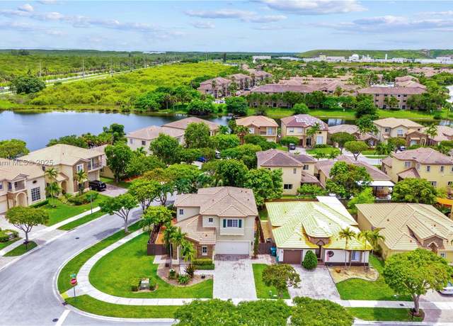 Property at 8778 SW 222nd Ter, Cutler Bay, FL 33190, 3 beds, 2.5 baths