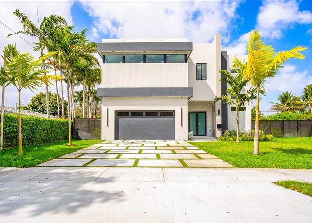 Property at 21320 NE 26th Ave, Miami, FL 33180, 4 beds, 4.5 baths