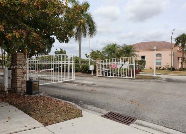 Property at Undisclosed address, Pembroke Pines, FL 33028, 3 beds, 2.5 baths