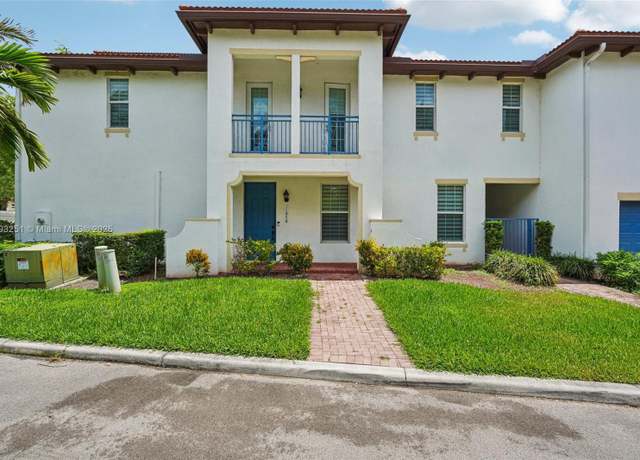 Property at 11954 SW 25th Ct, Miramar, FL 33025, 3 beds, 2.5 baths