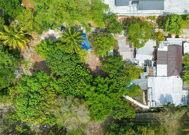 Property at 1051 NE 149th St, Miami, FL 33161, 7 beds, 5 baths
