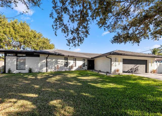 Property at 3910 NE 27th Ter, Lighthouse Point, FL 33064, 4 beds, 3 baths