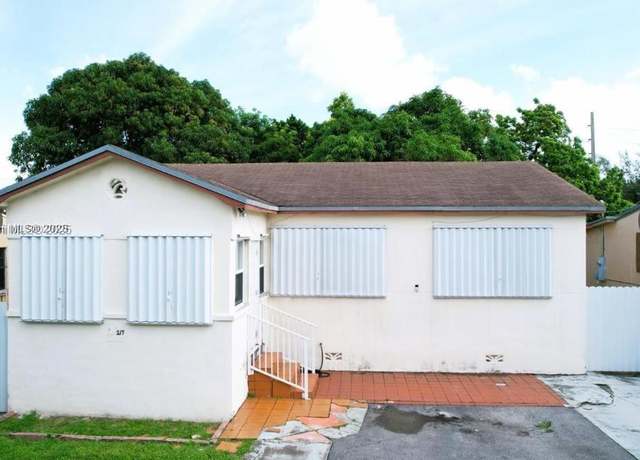 Property at 217 E 20th St, Hialeah, FL 33010, 4 beds, 2.5 baths