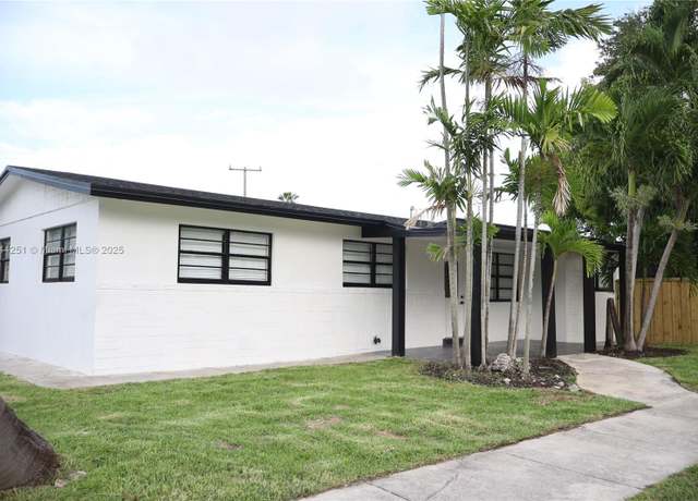 Property at 3955 SW 69th Ave, Miami, FL 33155, 3 beds, 2 baths