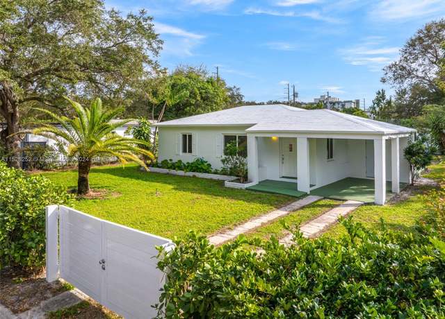 Property at 1560 NE 138th St, North Miami, FL 33161, 2 beds, 1 bath