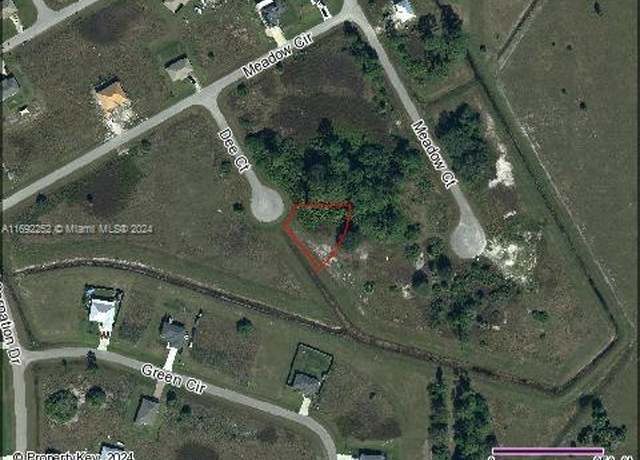 Property at 9008 Dee Ct, La Belle, FL 33935