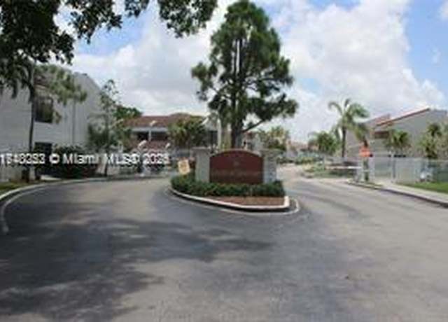 Property at 6532 Racquet Club Dr #73, Lauderhill, FL 33319, 3 beds, 3 baths