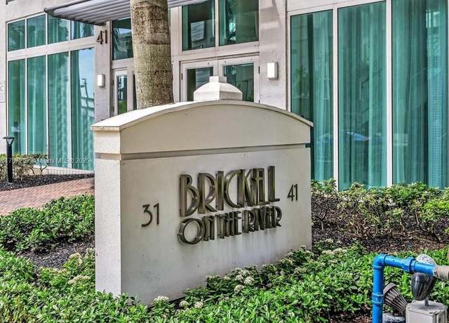 Property at 41 SE 5th St #2215, Miami, FL 33131, 1 bed, 1.5 baths