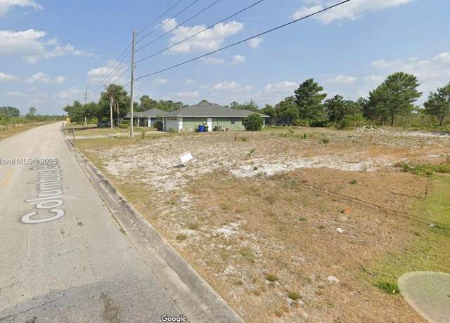 Property at 6405 Columbus Blvd, Sebring, FL 33872