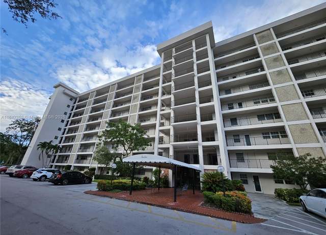 Property at 3250 N Palm Aire Dr #710, Pompano Beach, FL 33069, 3 beds, 2 baths