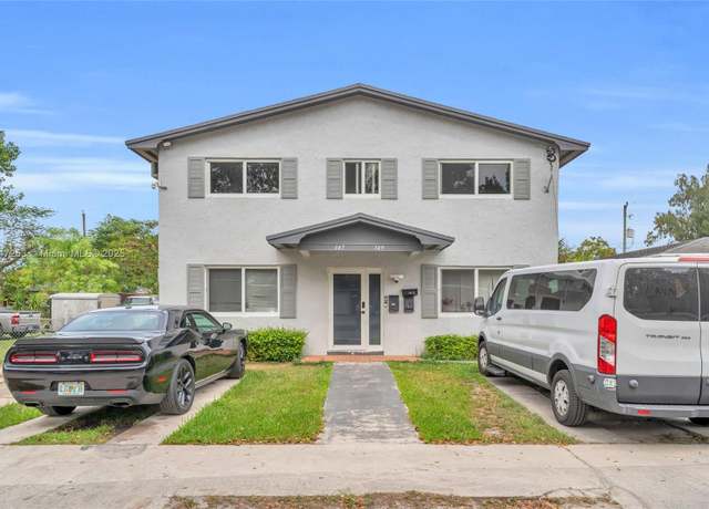 Property at 147 NE 9th St, Homestead, FL 33030, 10 beds, 9 baths