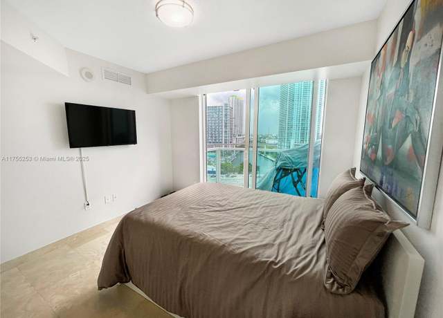 Property at 41 SE 5th St #916, Miami, FL 33131, 2 beds, 2 baths
