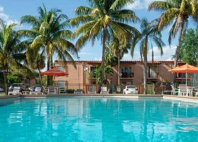 Property at 7204 Fairway Dr Unit I25, Miami Lakes, FL 33014, 2 beds, 2 baths