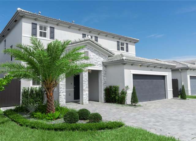 Property at 16144 SW 148th Pl, Miami, FL 33187, 5 beds, 2.5 baths