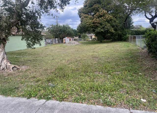 Property at 636 NW 12th Ave, Fort Lauderdale, FL 33311