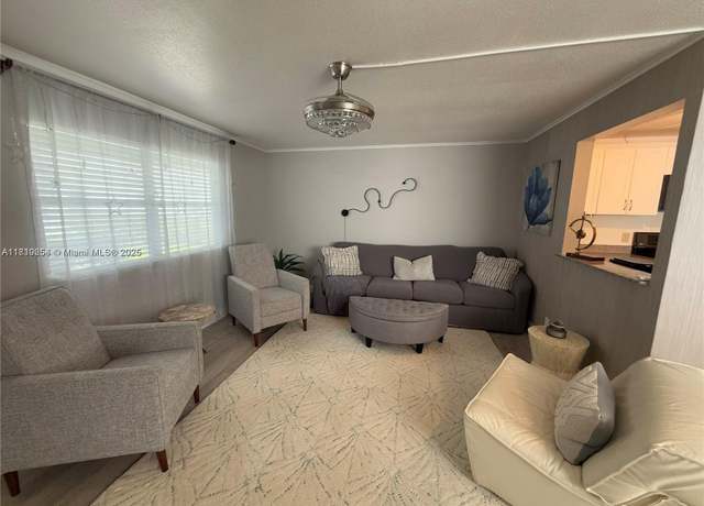 Property at 118 Tuscany B #118, Delray Beach, FL 33446, 1 bed, 1.5 baths