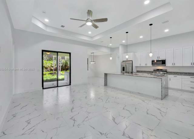 Property at 2407 Jetridge St, FL 33920, 3 beds, 2 baths