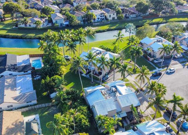 Property at 15921 SW 90th Ct Unit B, Palmetto Bay, FL 33157, 2 beds, 1.5 baths