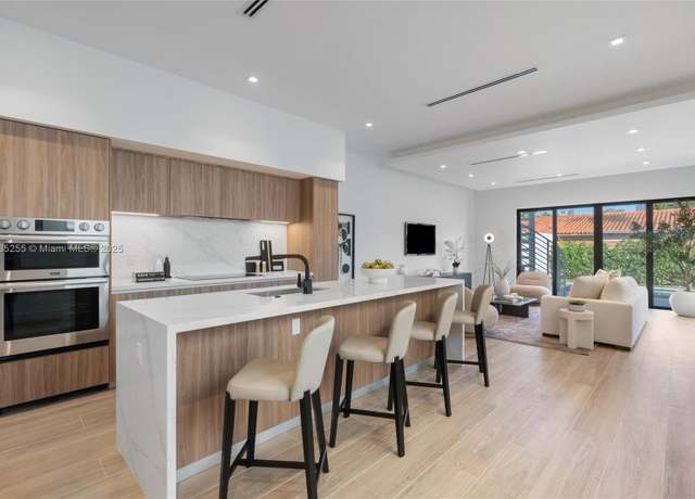 Property at 1247 SW 13 Ave Unit A, Miami, FL 33135, 3 beds, 3.5 baths