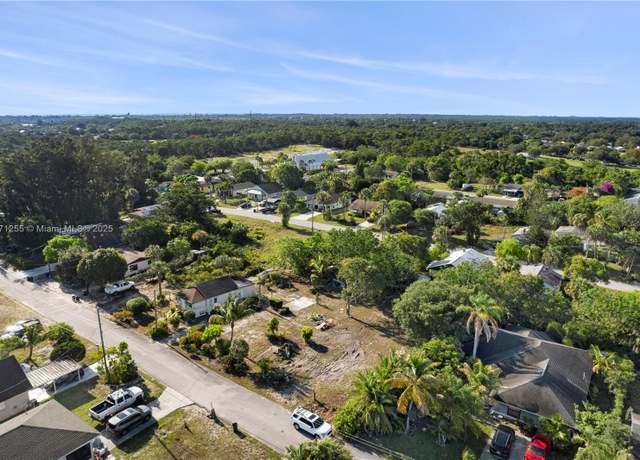 Property at 8506 SE Eucalyptus, Hobe Sound, FL 33455, 2 beds, 2 baths
