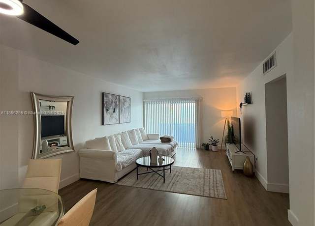 Property at 400 Kings  Point Dr #1224, Sunny Isles Beach, FL 33160, 2 beds, 2 baths