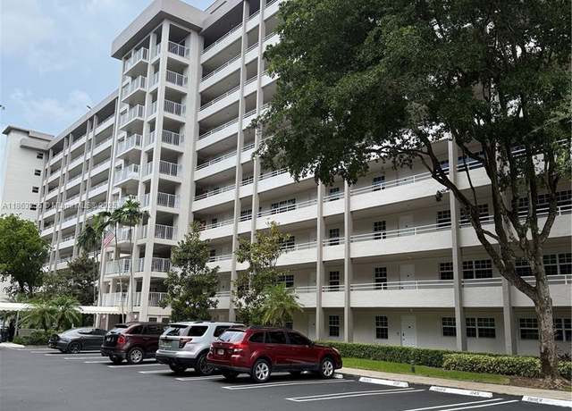 Property at 605 Oaks Dr #203, Pompano Beach, FL 33069, 2 beds, 2 baths