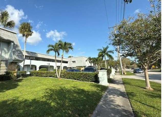 Property at 4271 NW 5th St #254, Plantation, FL 33317, 1 bed, 1 bath