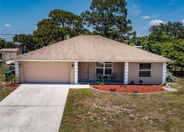 Property at 949 SW Longfellow Rd, Port St. Lucie, FL 34953, 3 beds, 2 baths