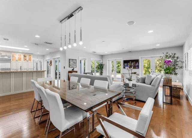 Property at 14050 Farmer Rd, Palmetto Bay, FL 33158, 5 beds, 4.5 baths