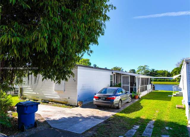 Property at 35250 SW 177th Ct Lot 48, Homestead, FL 33034, 2 beds, 2 baths