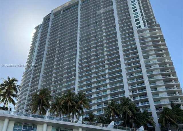 Property at 90 SW 3rd St #3601, Miami, FL 33130, 2 beds, 2 baths