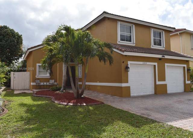 Property at 13854 SW 32nd St, Miramar, FL 33027, 3 beds, 2.5 baths