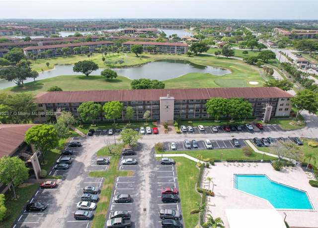 Property at 13550 SW 6th Ct Unit 107A, Pembroke Pines, FL 33027, 2 beds, 1.5 baths