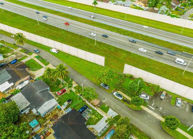 Property at 256 SW St, Homestead, FL 33032