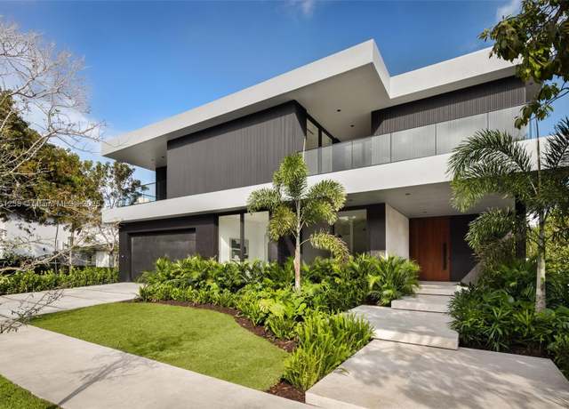 Property at 7425 SW 56th Ave, Miami, FL 33143, 7 beds, 8 baths