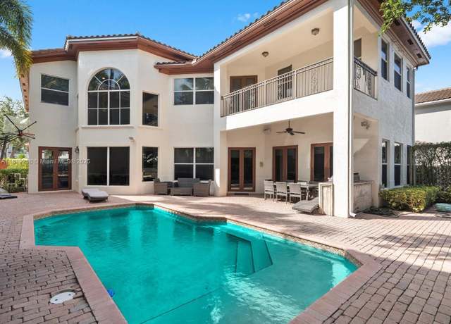 Property at 19501 NE 14 Ct, North Miami Beach, FL 33169, 5 beds, 5.5 baths