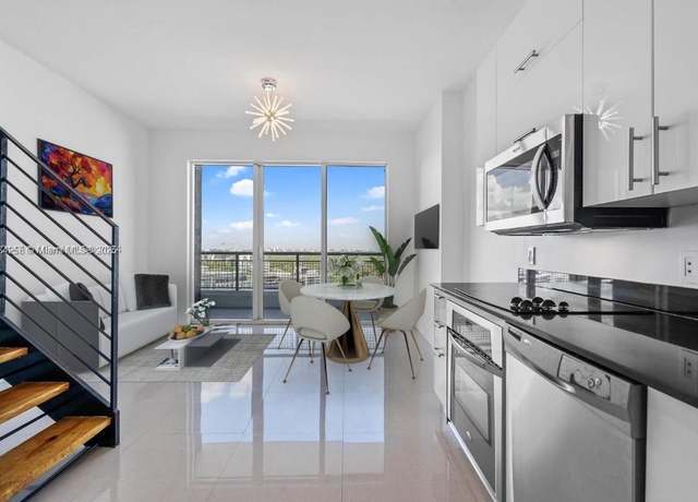 Property at 60 SW 13th St #1805, Miami, FL 33130, 1 bed, 1.5 baths