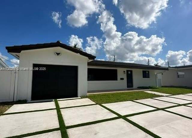 Property at 4901 Washington St, Hollywood, FL 33021, 3 beds, 3 baths