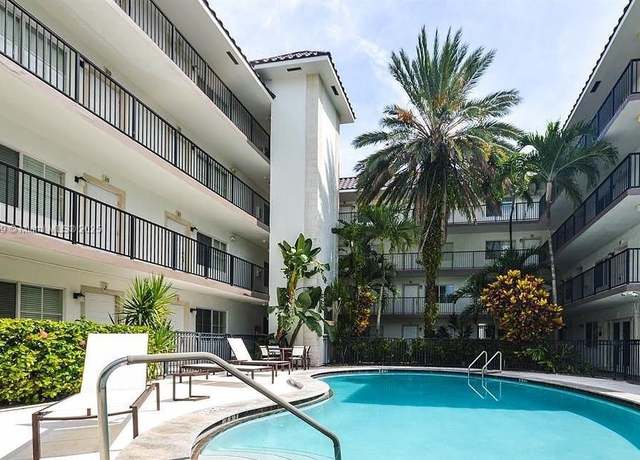 Property at 924 SE 2nd St #8, Fort Lauderdale, FL 33301, 3 beds, 3 baths
