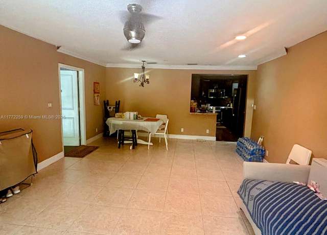 Property at 470 N Laurel Dr Unit 6A, Margate, FL 33063, 2 beds, 2 baths