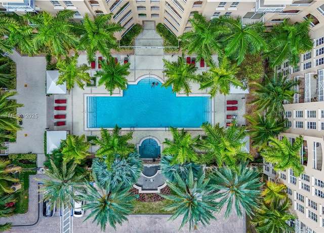 Property at 3001 NE 185th St #127, Aventura, FL 33180, 3 beds, 2 baths