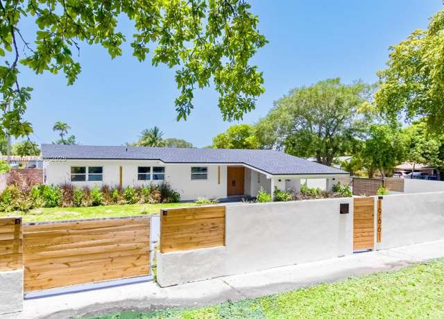 Property at 19661 NE 10th Pl, Miami, FL 33179, 4 beds, 3 baths