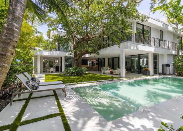 Property at 3470 Poinciana Ave, Coconut Grove, FL 33133, 5 beds, 6.5 baths